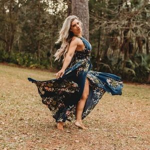 Simplee Sz M with very high slit